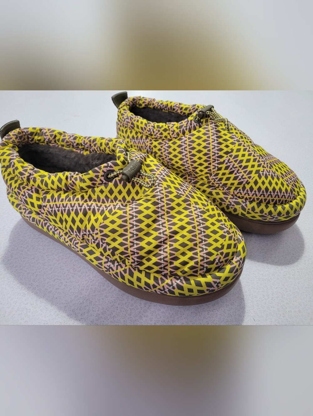 New UGG Women's Maxi Heritage Braid Platform Clog Shoes - Size 9